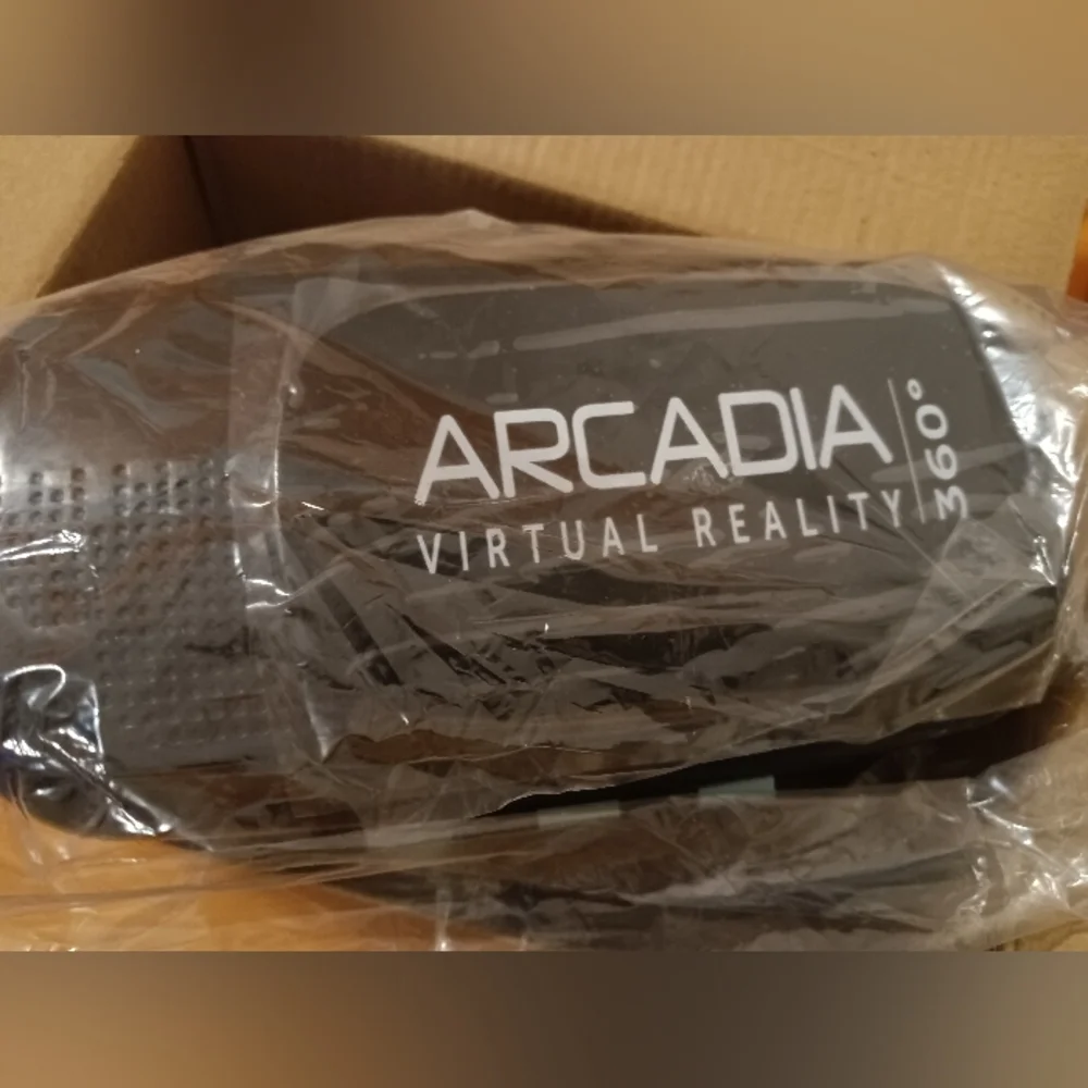 NEW ARCADIA VIRTUAL REALITY HEADSET